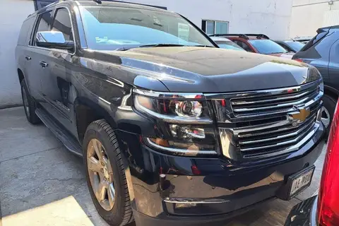 Chevrolet Suburban 2019 5.3 V8 Lt Piel 2 Fila Asientos At
