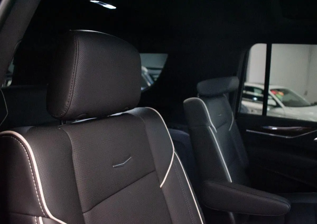 Cadillac Escalade ESV usado 2022 en venta #7