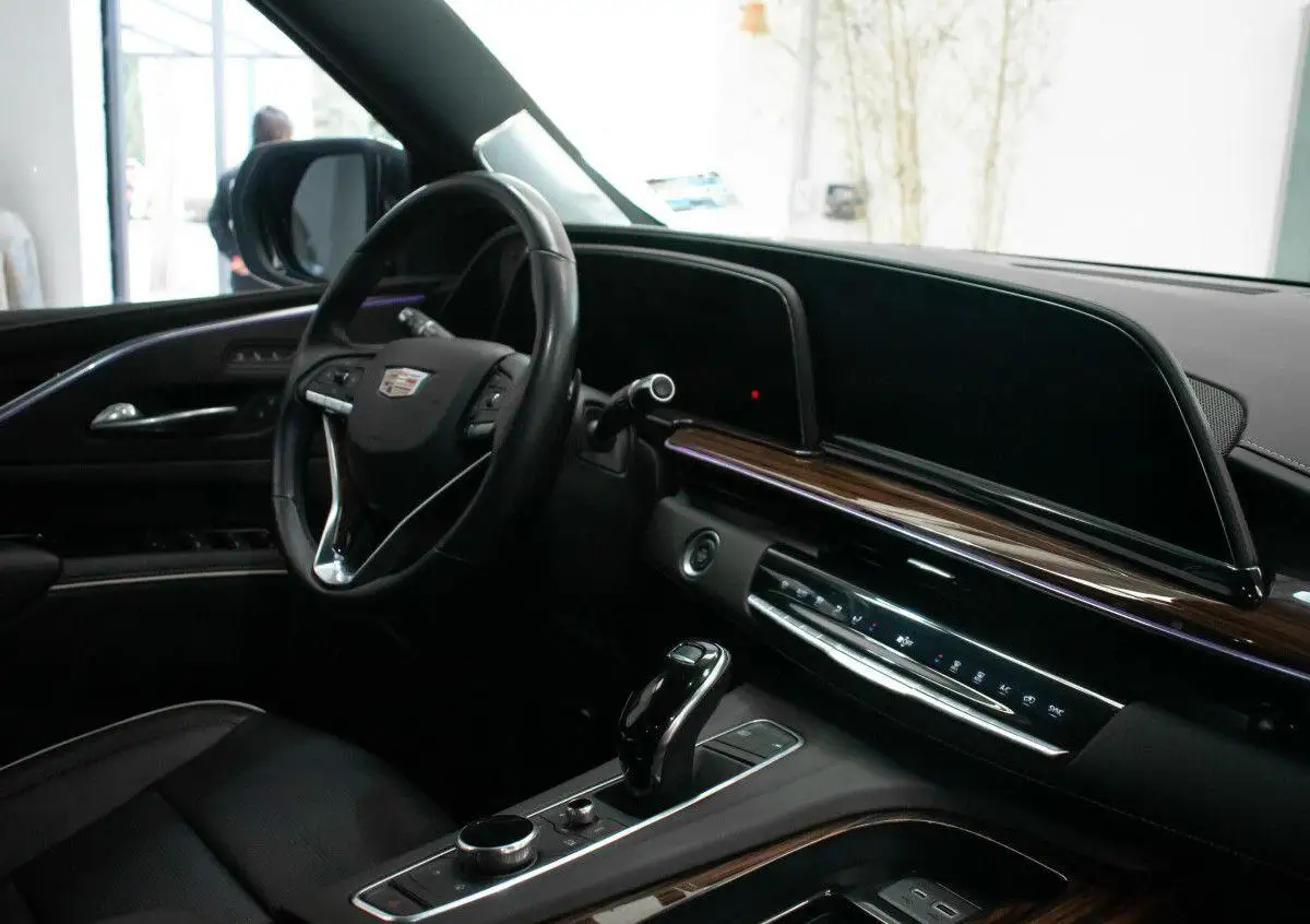 Cadillac Escalade ESV usado 2022 en venta #5