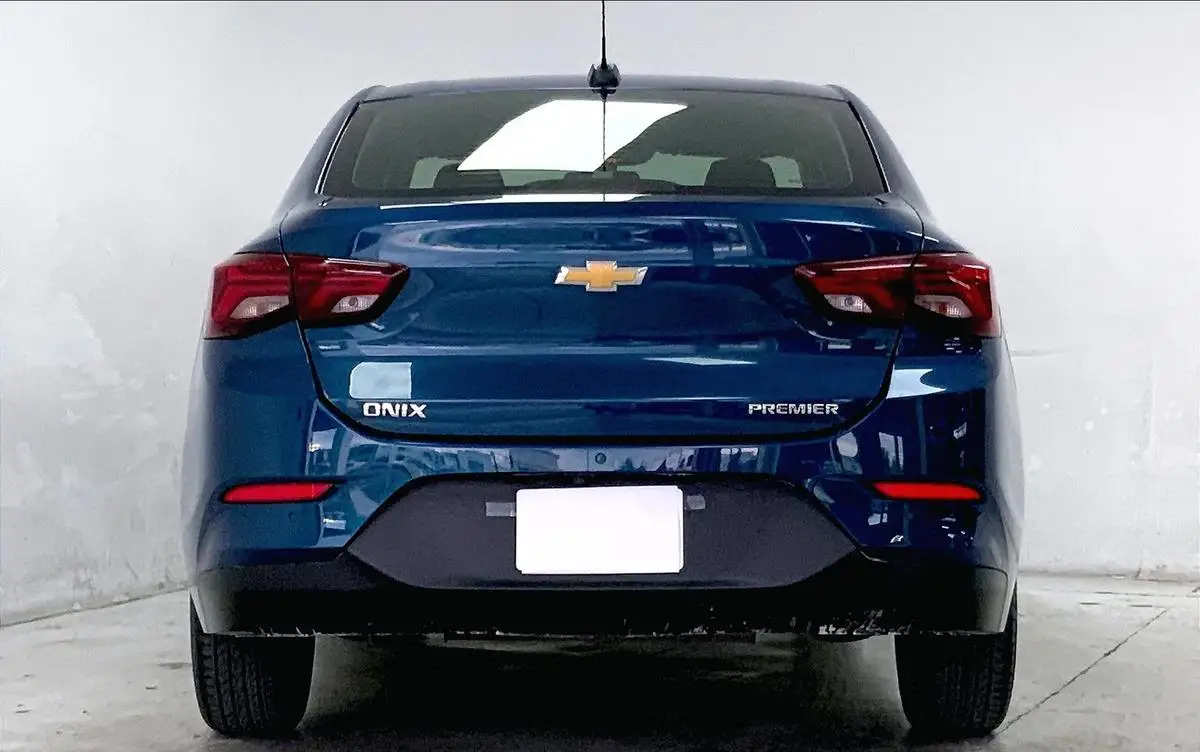 Chevrolet Onix usado 2021 en venta #3