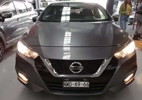 Nissan Versa 2021