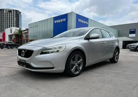 Volvo V40 2017 1.5 T3 Addition At