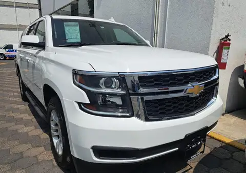 Chevrolet Suburban 2019 5.3 V8 Ls Tela At