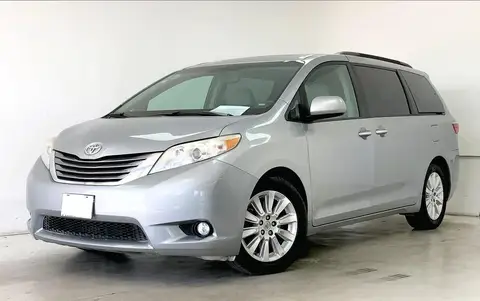 Toyota Sienna 2016