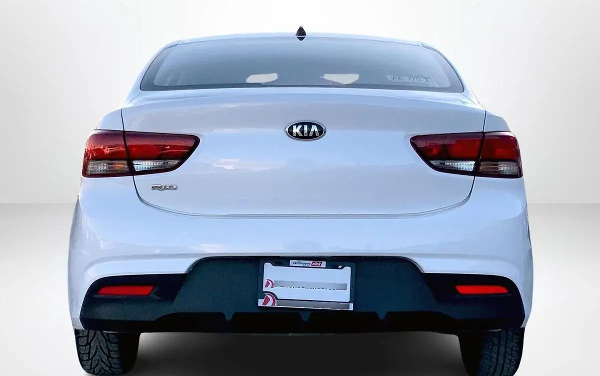 Kia Rio usado 2020 en venta #3