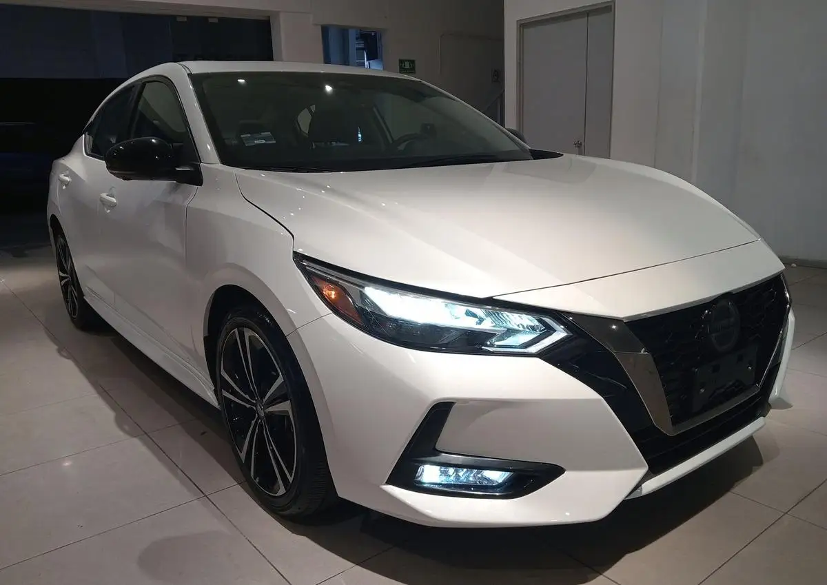 Nissan Sentra usado 2023 en venta #2