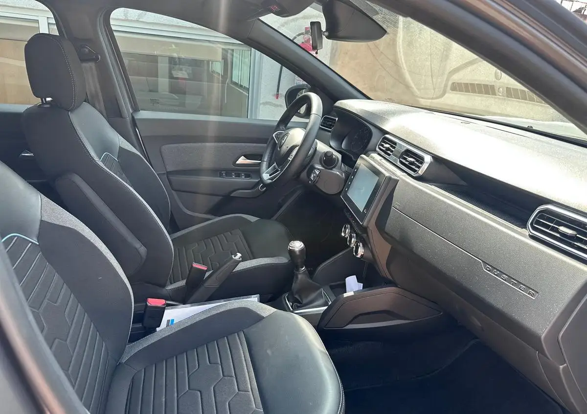 Renault Duster usado 2023 en venta #4
