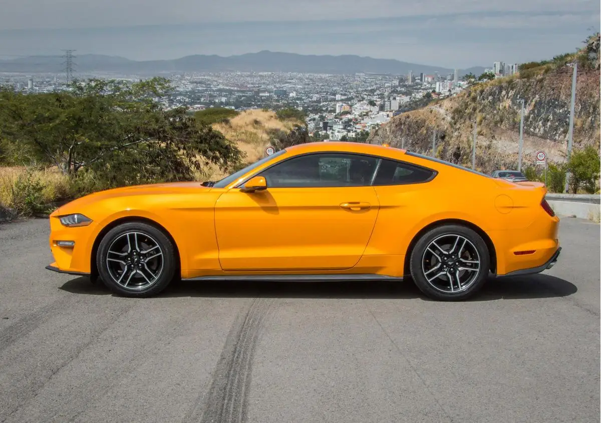 Ford Mustang usado 2019 en venta #7
