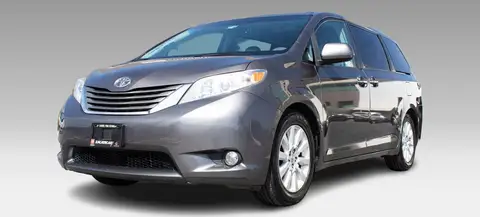 Toyota Sienna 2012