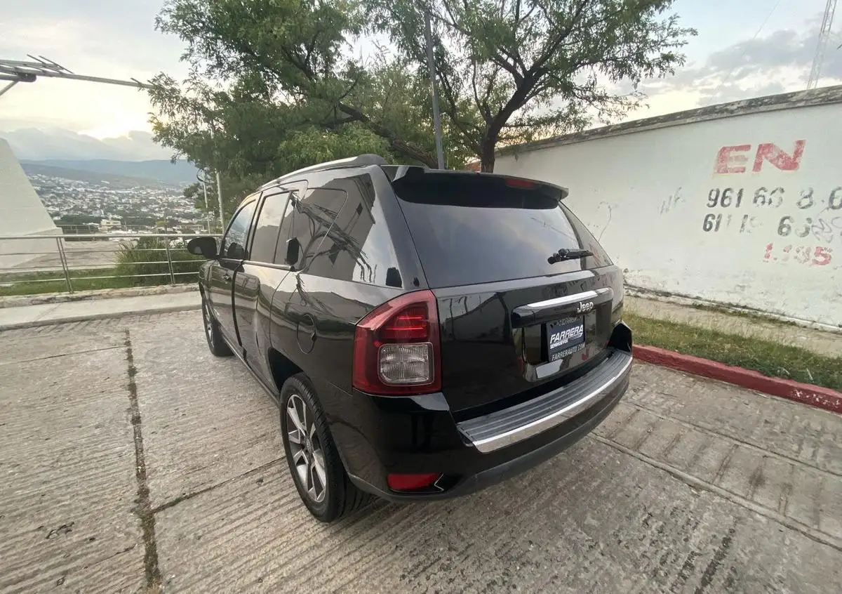 Jeep Compass usado 2015 en venta #7