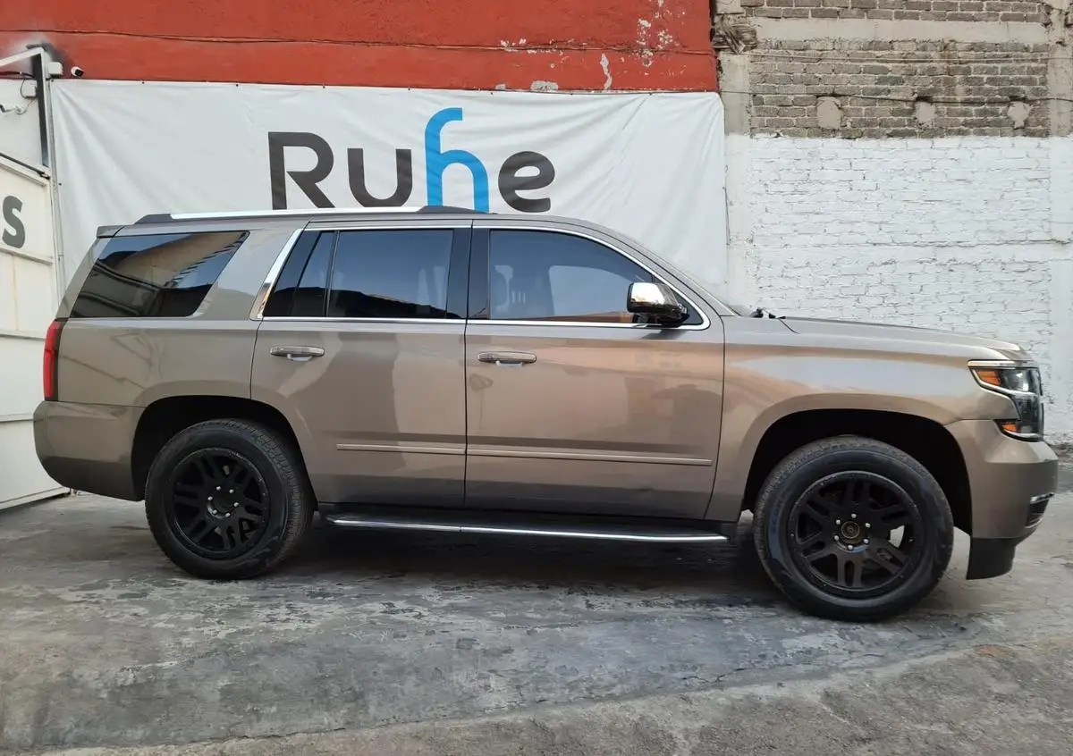 Chevrolet Tahoe usado 2018 en venta #2