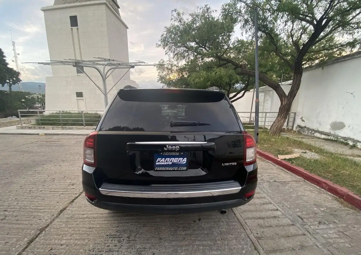 Jeep Compass usado 2015 en venta #6