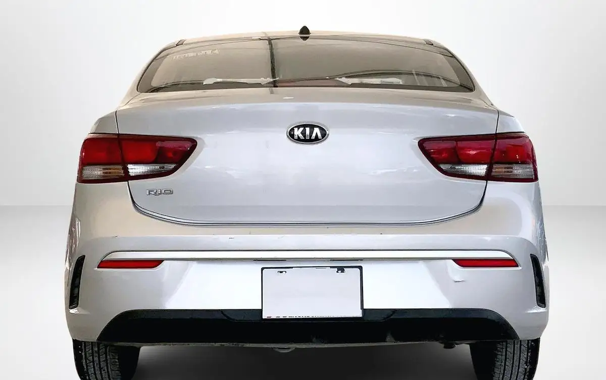 Kia Rio usado 2021 en venta #3