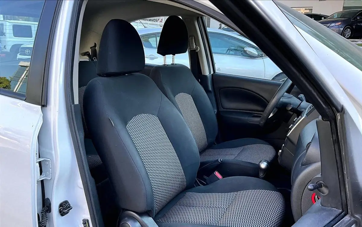 Nissan March usado 2021 en venta #6