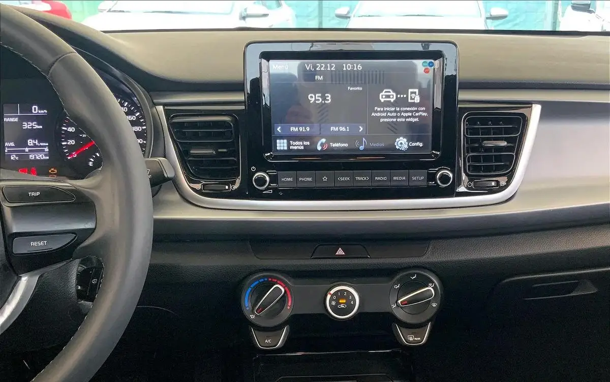 Kia Rio usado 2022 en venta #5