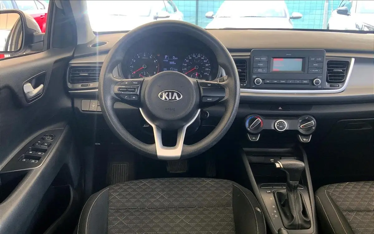 Kia Rio usado 2021 en venta #4
