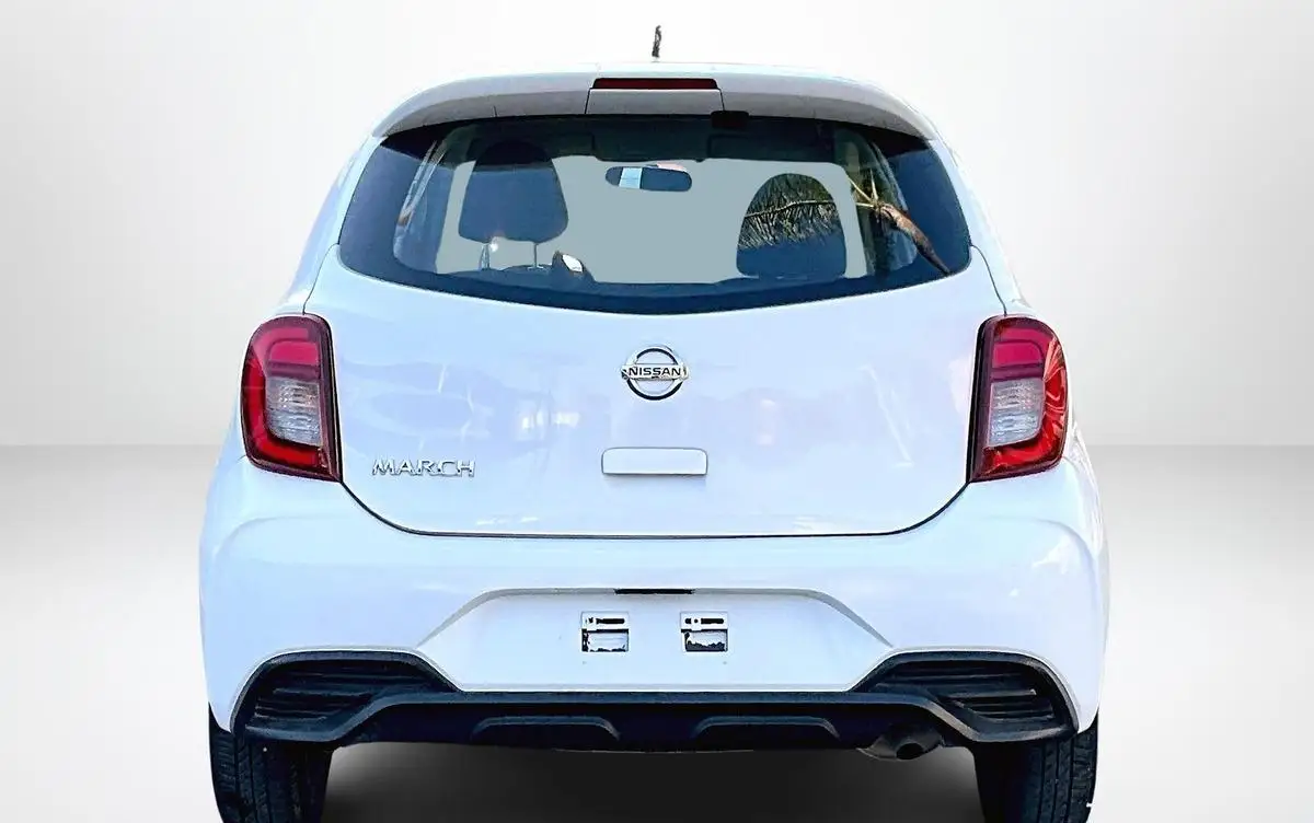 Nissan March usado 2021 en venta #3