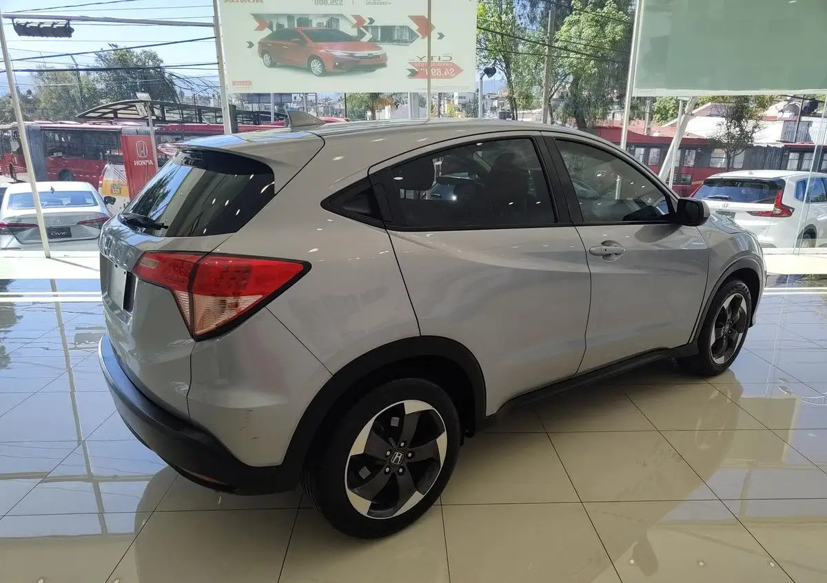 Honda HR-V usado 2018 en venta #4