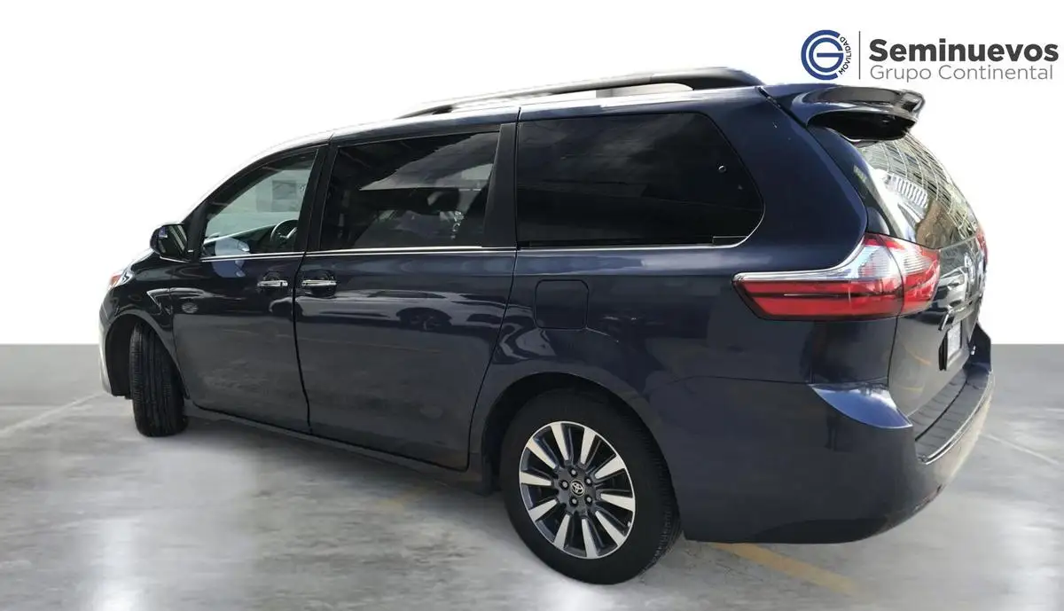 Toyota Sienna usado 2019 en venta #2
