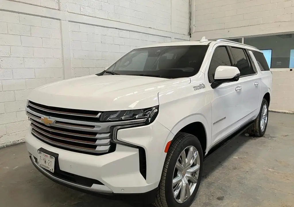 2024 Chevrolet Suburban vehículos usados están en venta en México