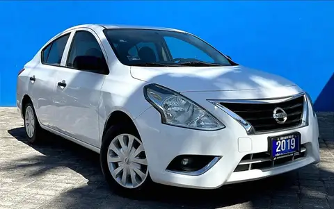 Nissan Versa 2019