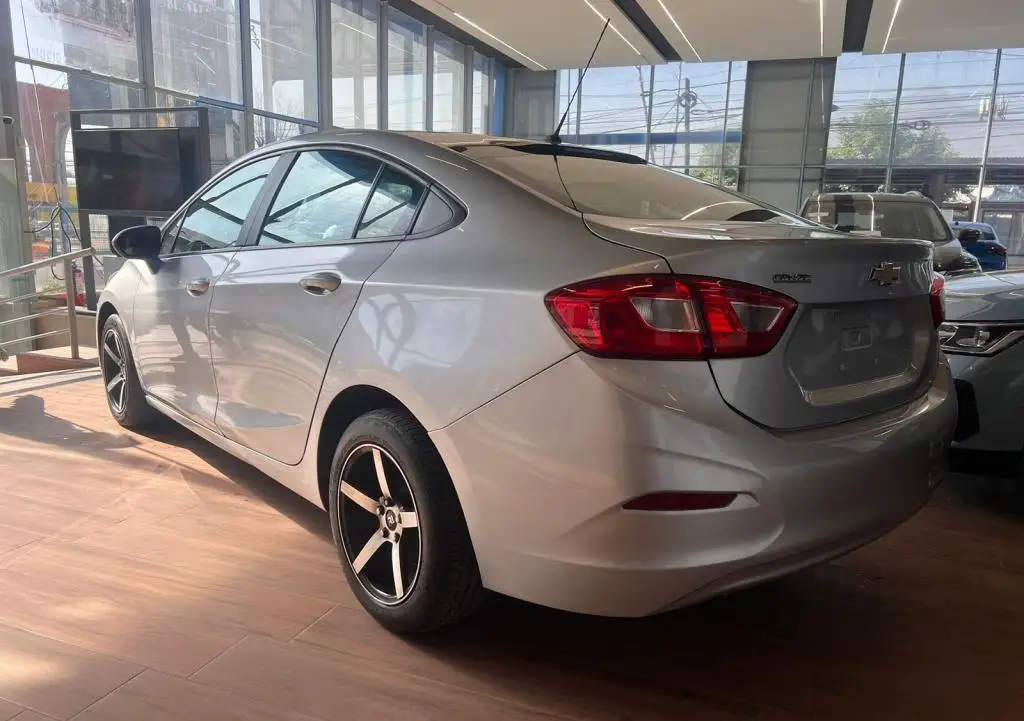 Chevrolet Cruze usado 2018 en venta #4