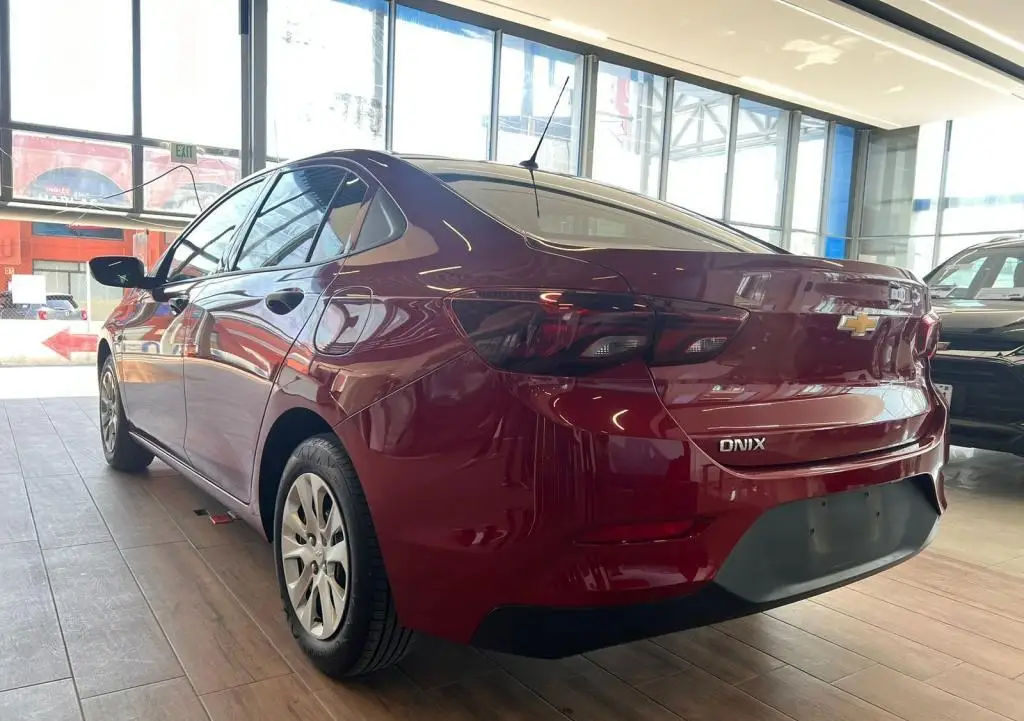 Chevrolet Onix usado 2021 en venta #4