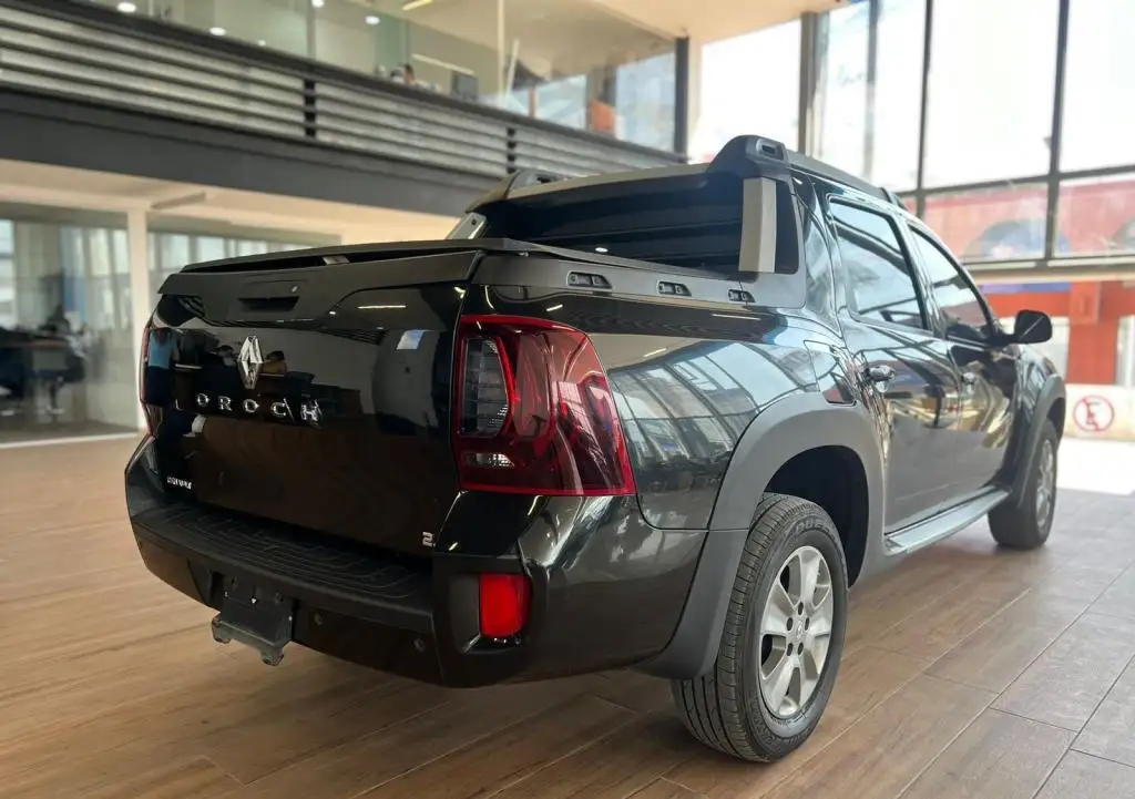 Renault Duster Oroch usado 2022 en venta #6