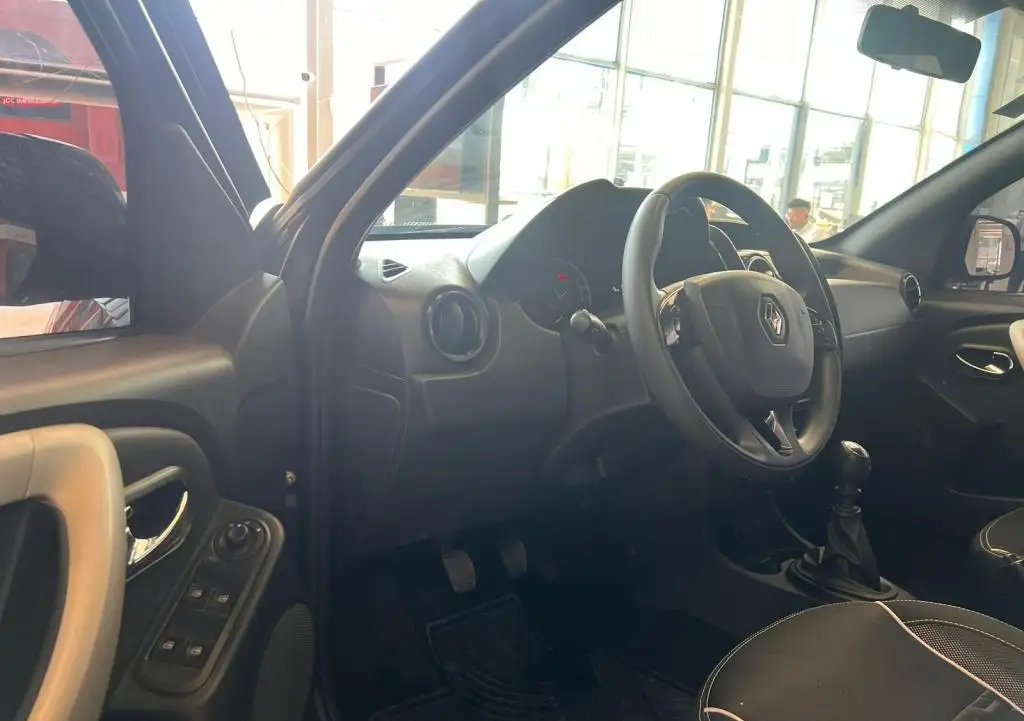 Renault Duster Oroch usado 2022 en venta #8