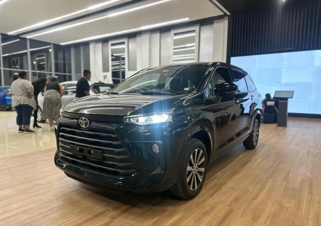Toyota Avanza usado 2023 en venta #2