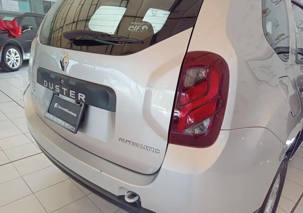 Renault Duster usado 2019 en venta #8