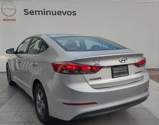Hyundai Elantra usado 2017 en venta #2