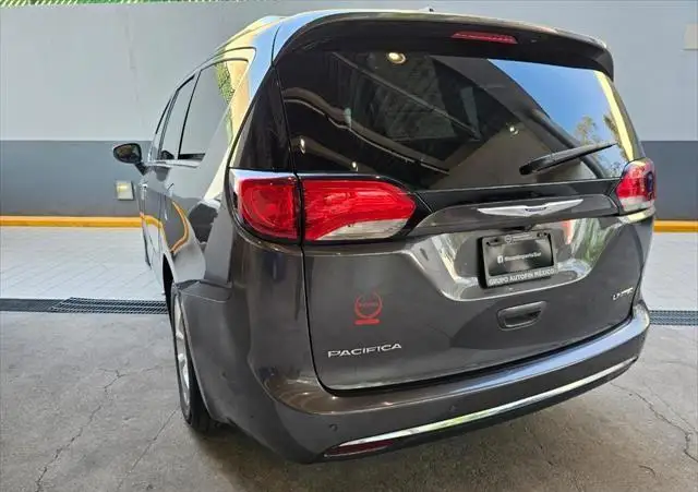 Chrysler usado 2020 en venta #4