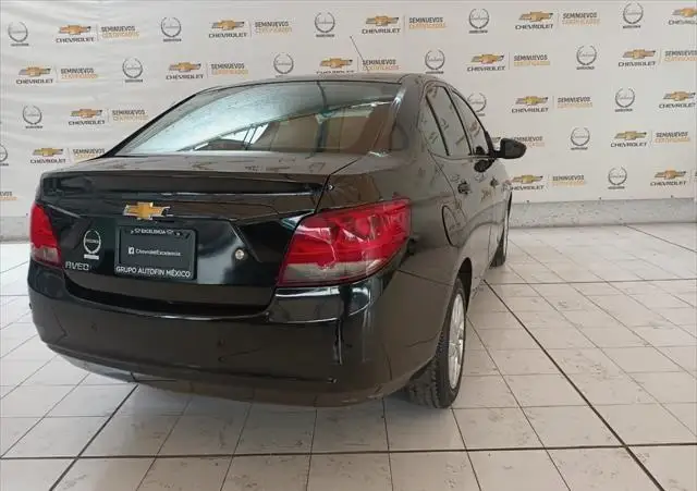 Chevrolet Aveo usado 2020 en venta #7