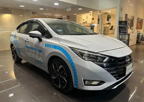 Nissan Versa