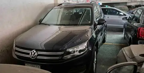 Volkswagen Tiguan Sport  Style