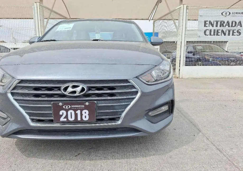 Hyundai Accent usado 2018 en venta #3