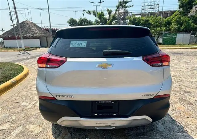Chevrolet Tracker usado 2021 en venta #4