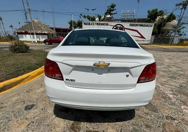 Chevrolet Aveo usado 2020 en venta #4