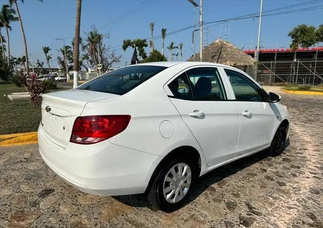 Chevrolet Aveo usado 2020 en venta #3