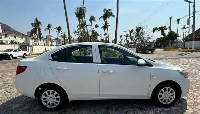 Chevrolet Aveo usado 2020 en venta #2