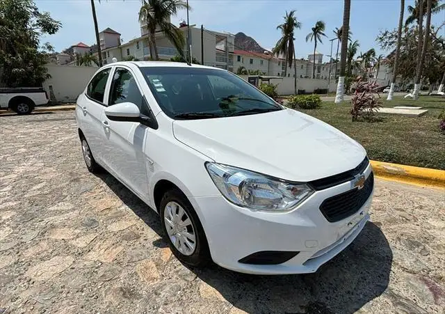Chevrolet Aveo usado 2020 en venta #1