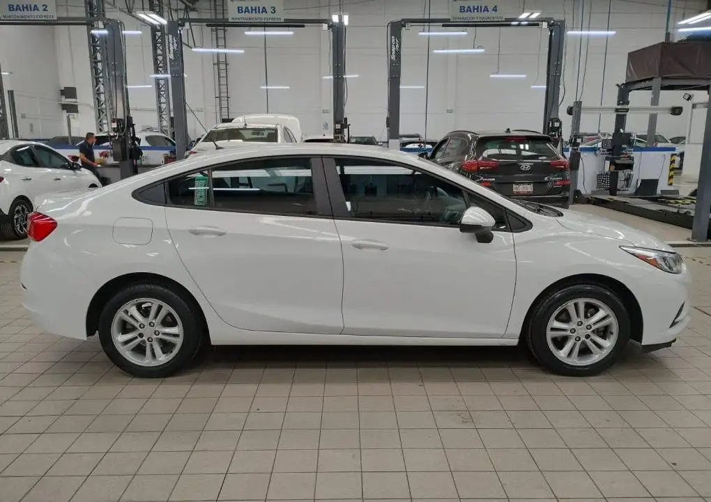 Chevrolet Cruze usado 2017 en venta #7