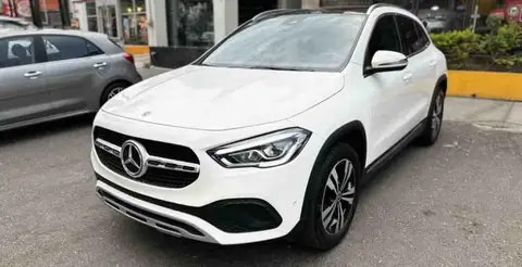 Mercedes Benz GLA 200
