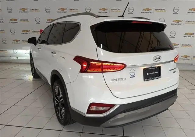 Hyundai Santa FE usado 2019 en venta #4