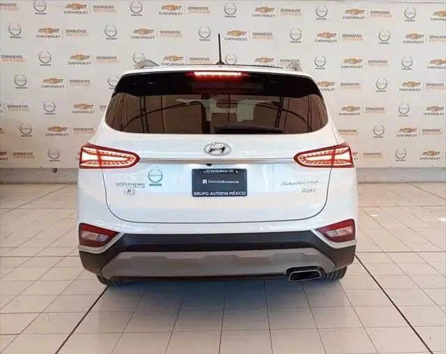 Hyundai Santa FE usado 2019 en venta #6