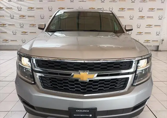 Chevrolet Suburban usado 2020 en venta #1