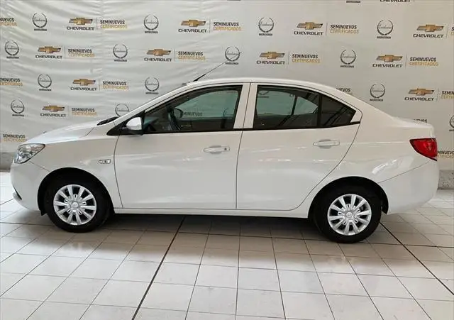 Chevrolet Aveo usado 2020 en venta #4
