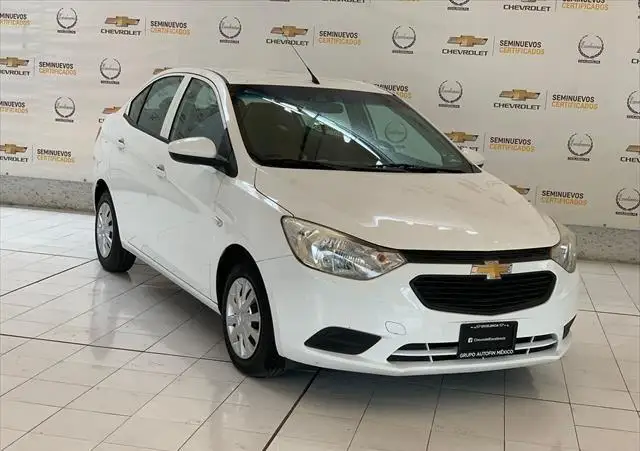 Chevrolet Aveo usado 2020 en venta #1
