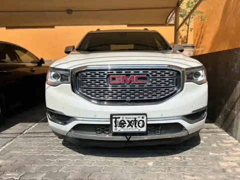 GMC Acadia 6 PASAJEROS ASIENTOS EN PIEL 
